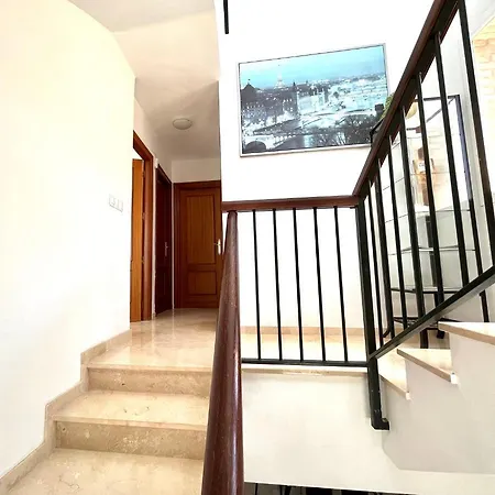 Casa , Dilar, Granada Con Jardin Y Piscina