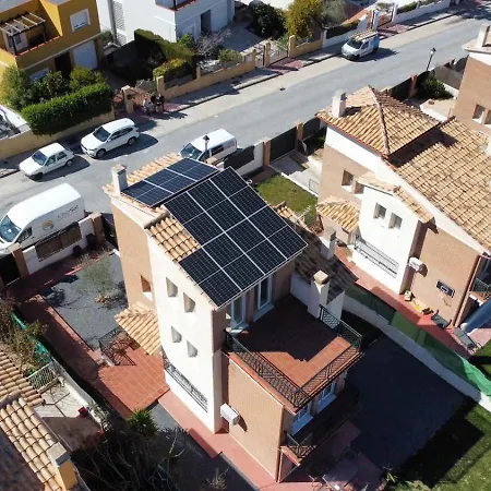 Vakantiehuis Casa , Dilar, Granada Con Jardin Y Piscina